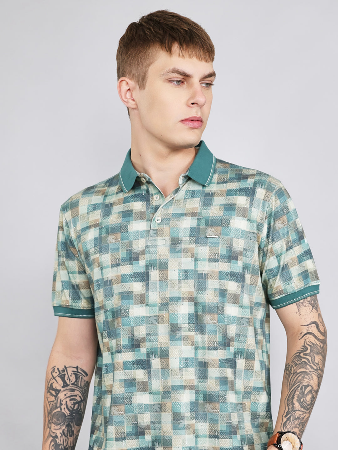 Men Green Colourblocked Collar Half Sleeve T-Shirt