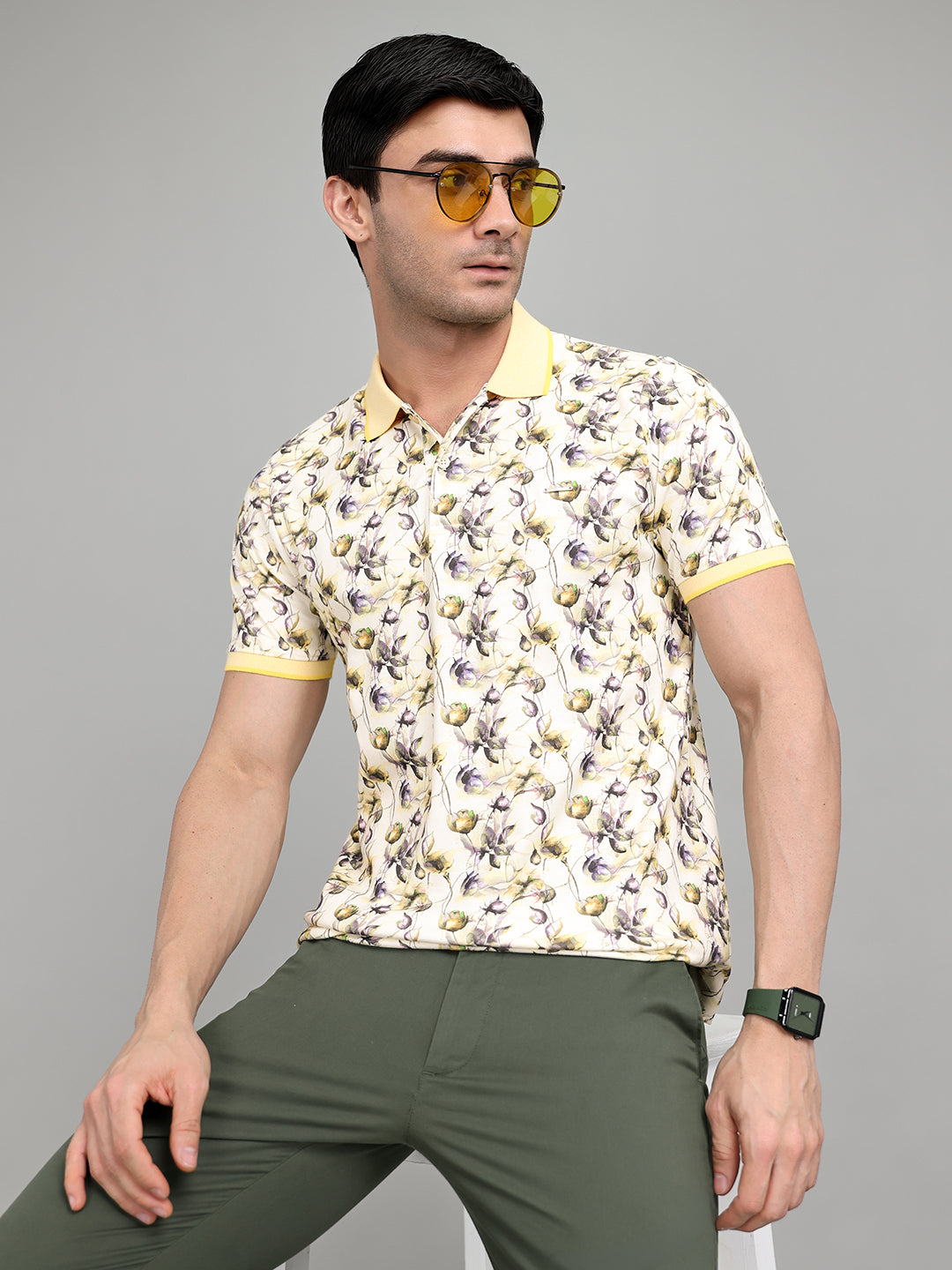 Men Yellow Solid Polo Collar Half Sleeve T-Shirt
