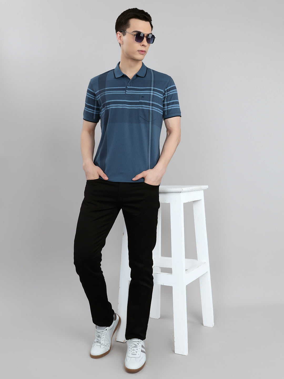 Men Teal Blue Printed Collar Half Sleeve T-Shirt