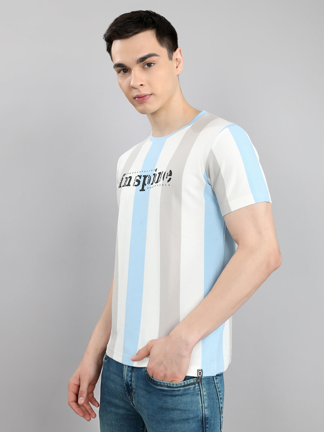 Men Blue Solid Round Neck Half Sleeve T-Shirt