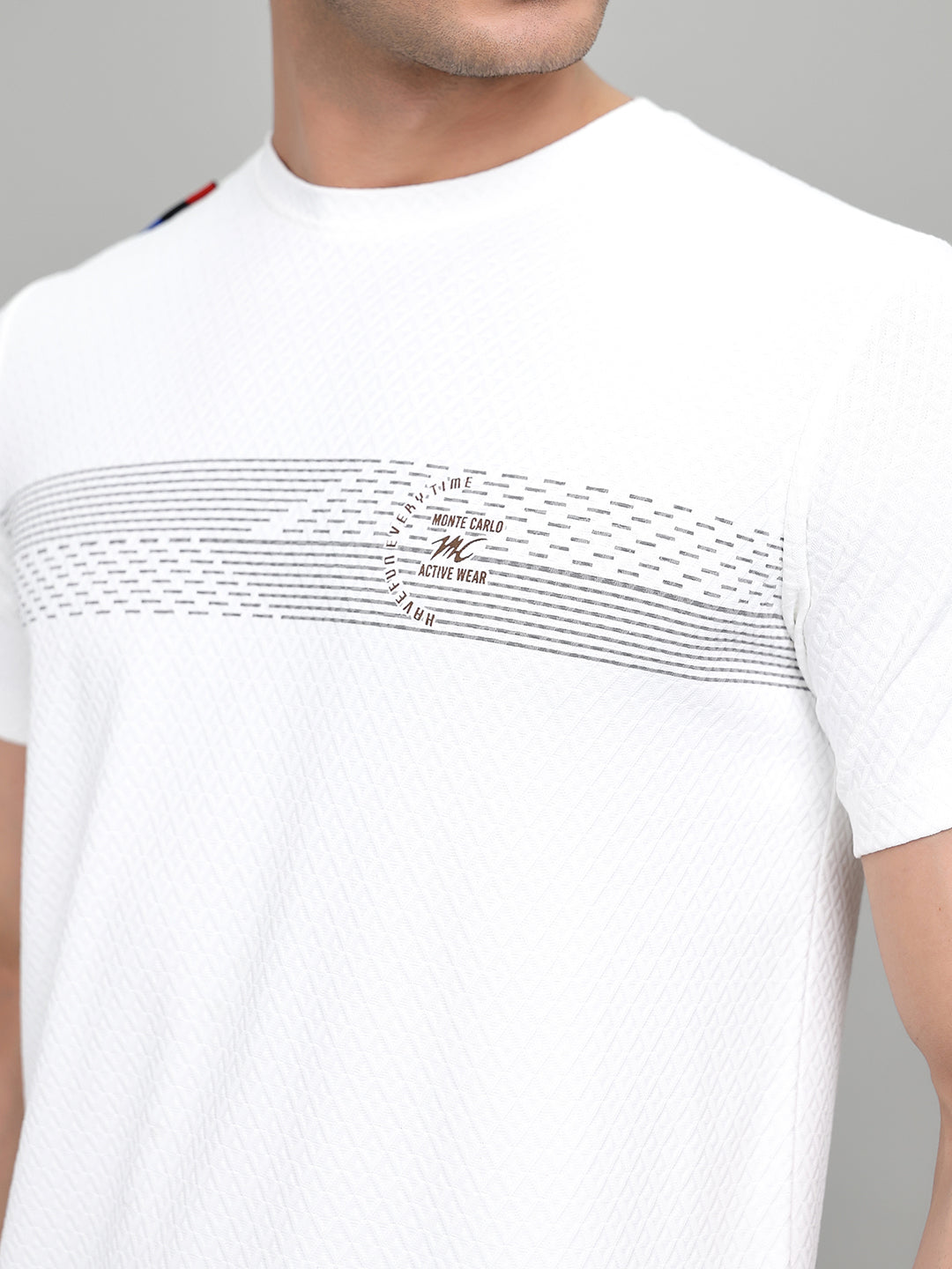 Men Off White Solid Round Neck Half Sleeve T-Shirt