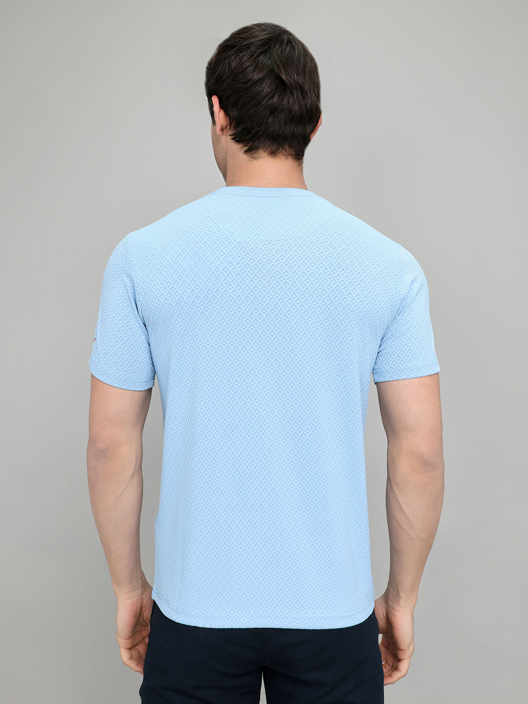 Men Sky Blue Solid Round Neck Half Sleeve T-Shirt