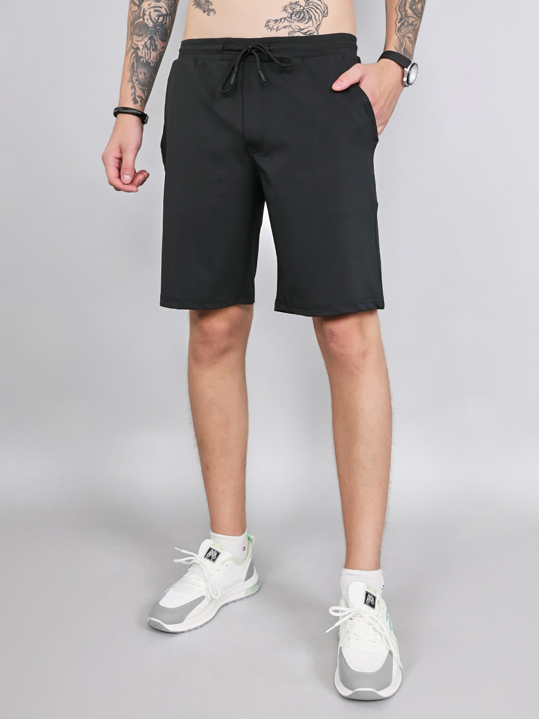 Men Black Solid Smart Fit Bermuda