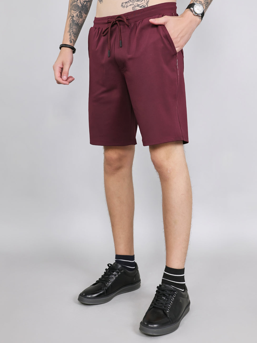 Men Maroon Solid Smart Fit Bermuda