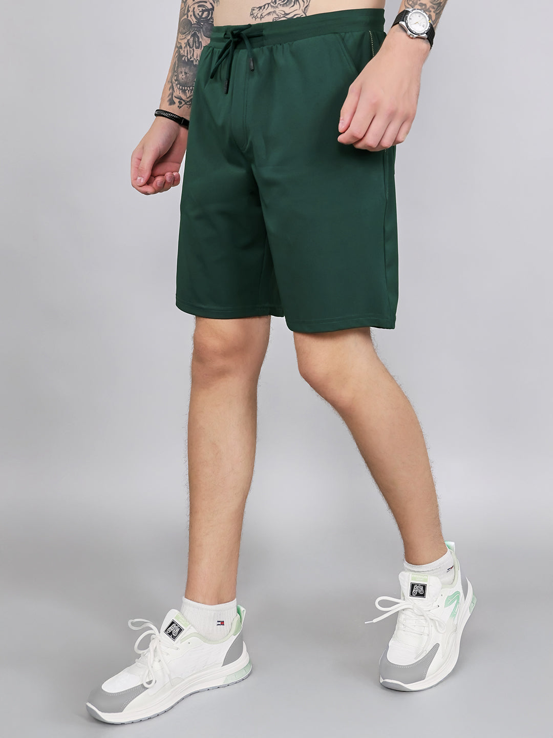 Men Green Plain Smart Fit Bermuda