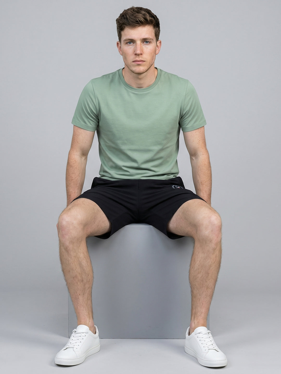 Men Black Solid Slim Fit Bermuda