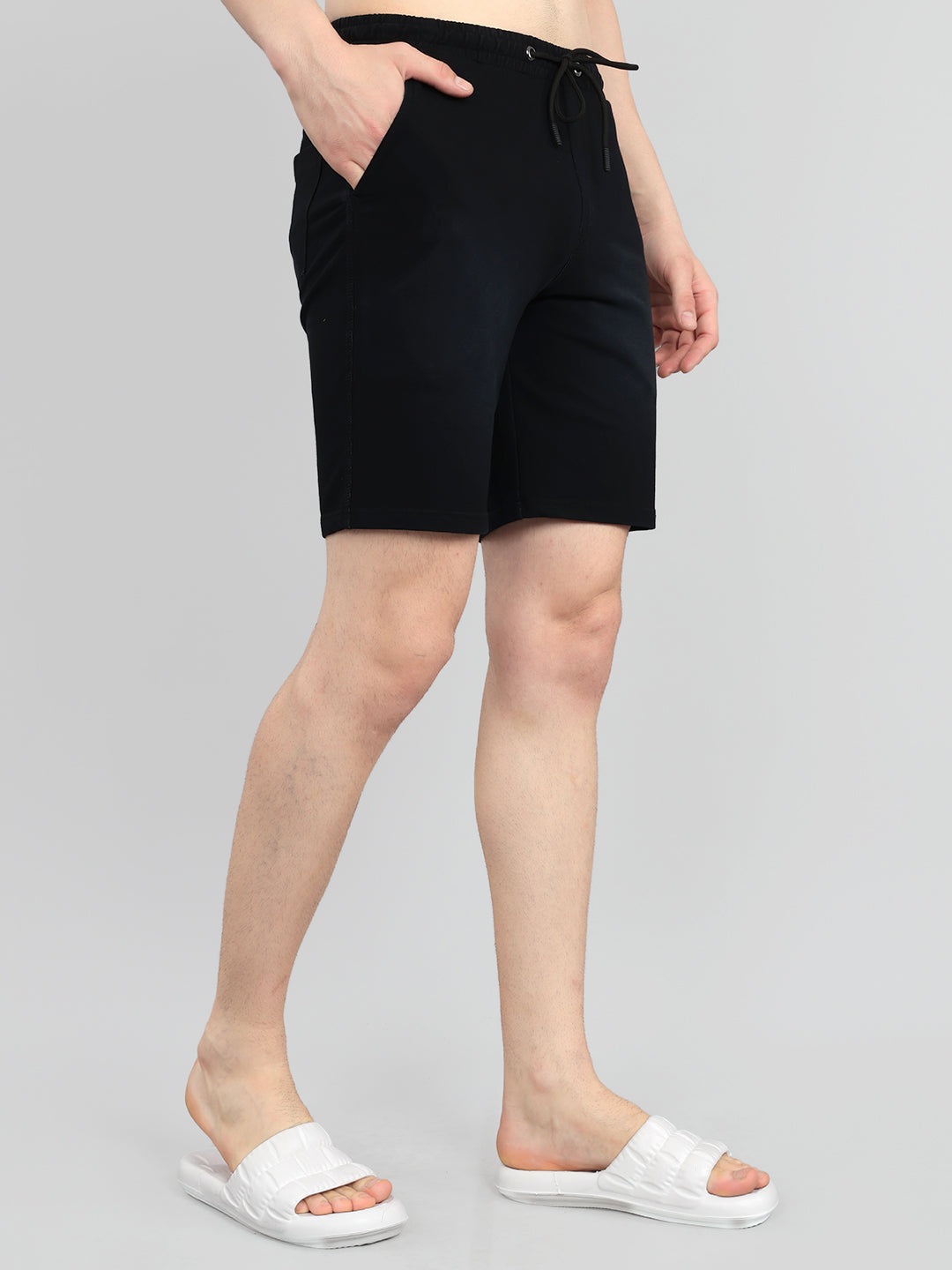 Men Black Solid Regular Fit Bermuda