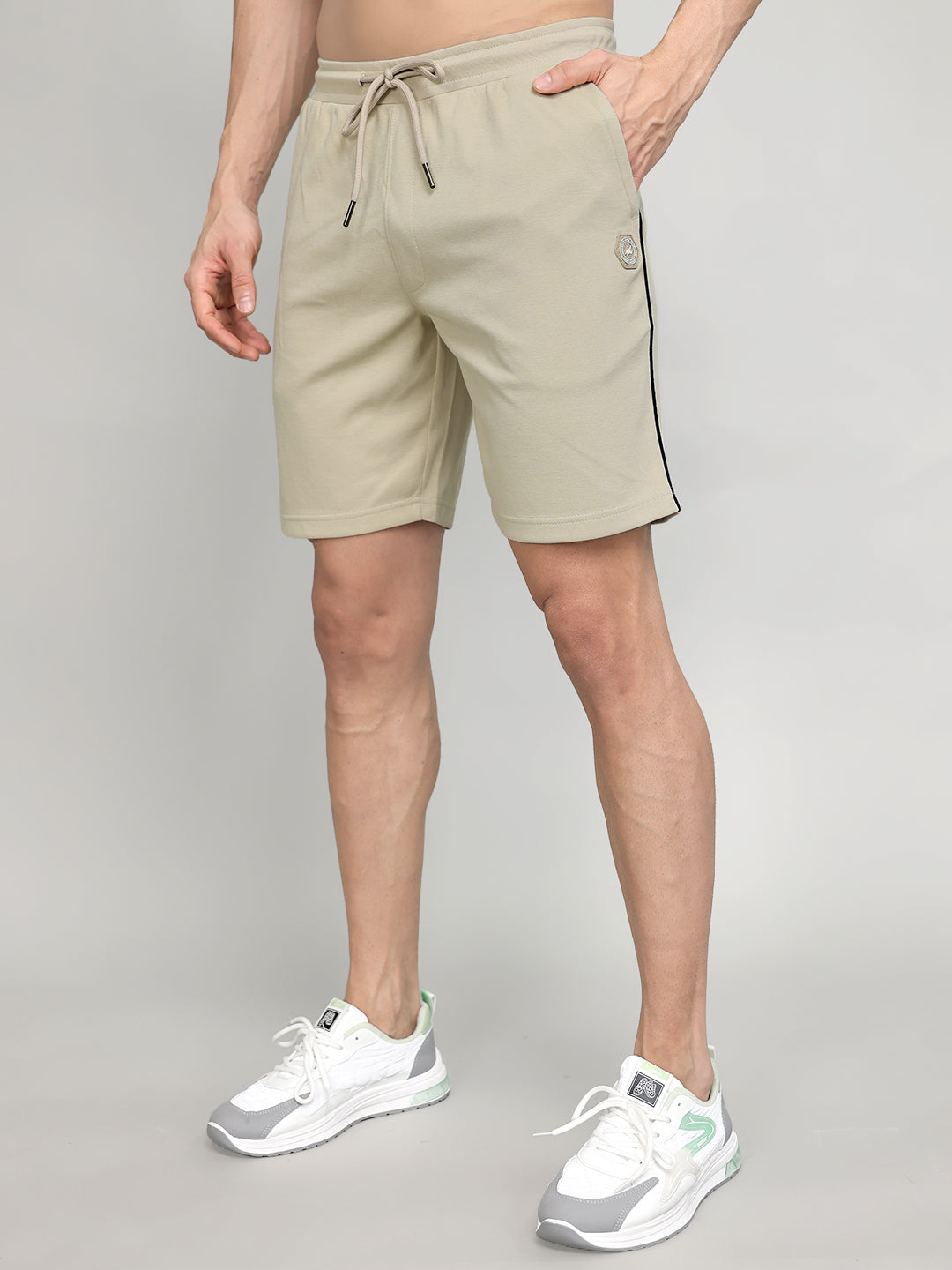 Men Beige Solid Regular Fit Bermuda