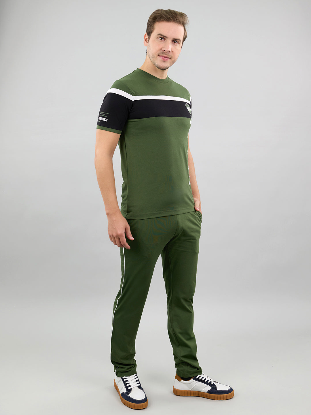 Men Green Solid Round Neck Half Sleeve Lower Set