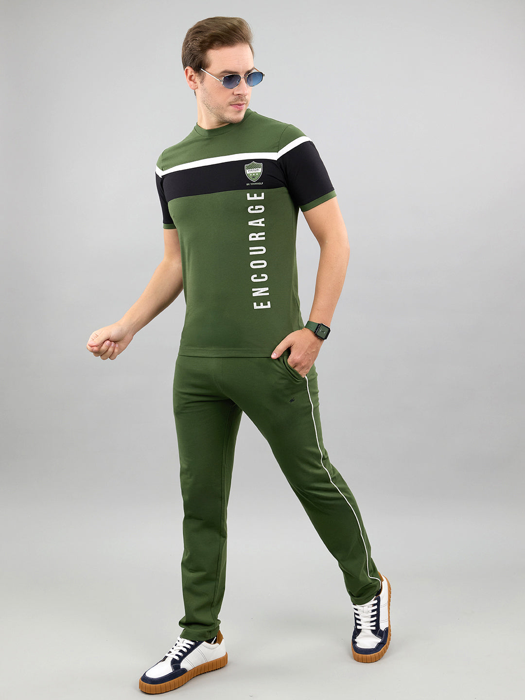 Men Green Solid Round Neck Half Sleeve Lower Set