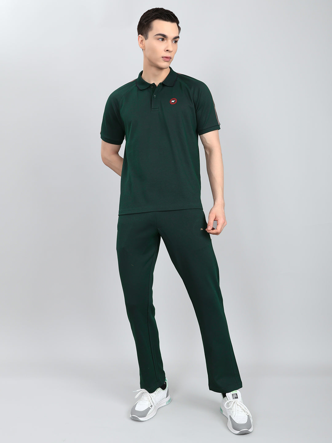 Men Green Solid Round Neck Half Sleeve Lower Set