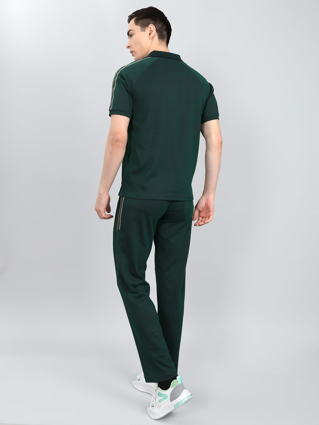 Men Green Solid Round Neck Half Sleeve Lower Set