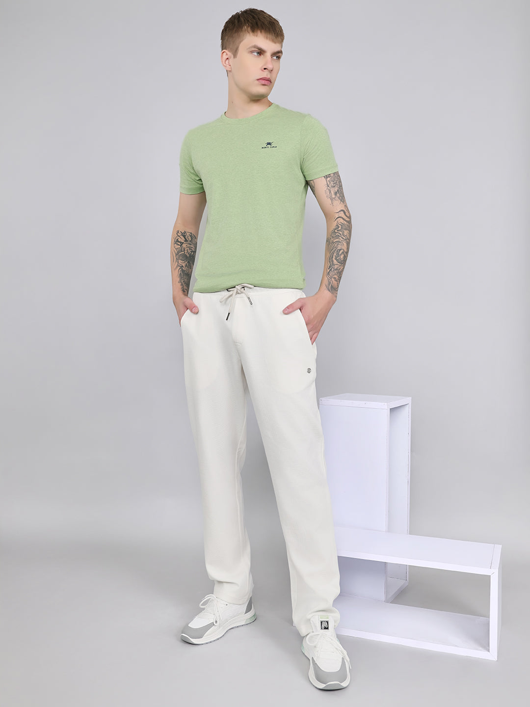 Luxuria Men White Solid Regular Fit Lower