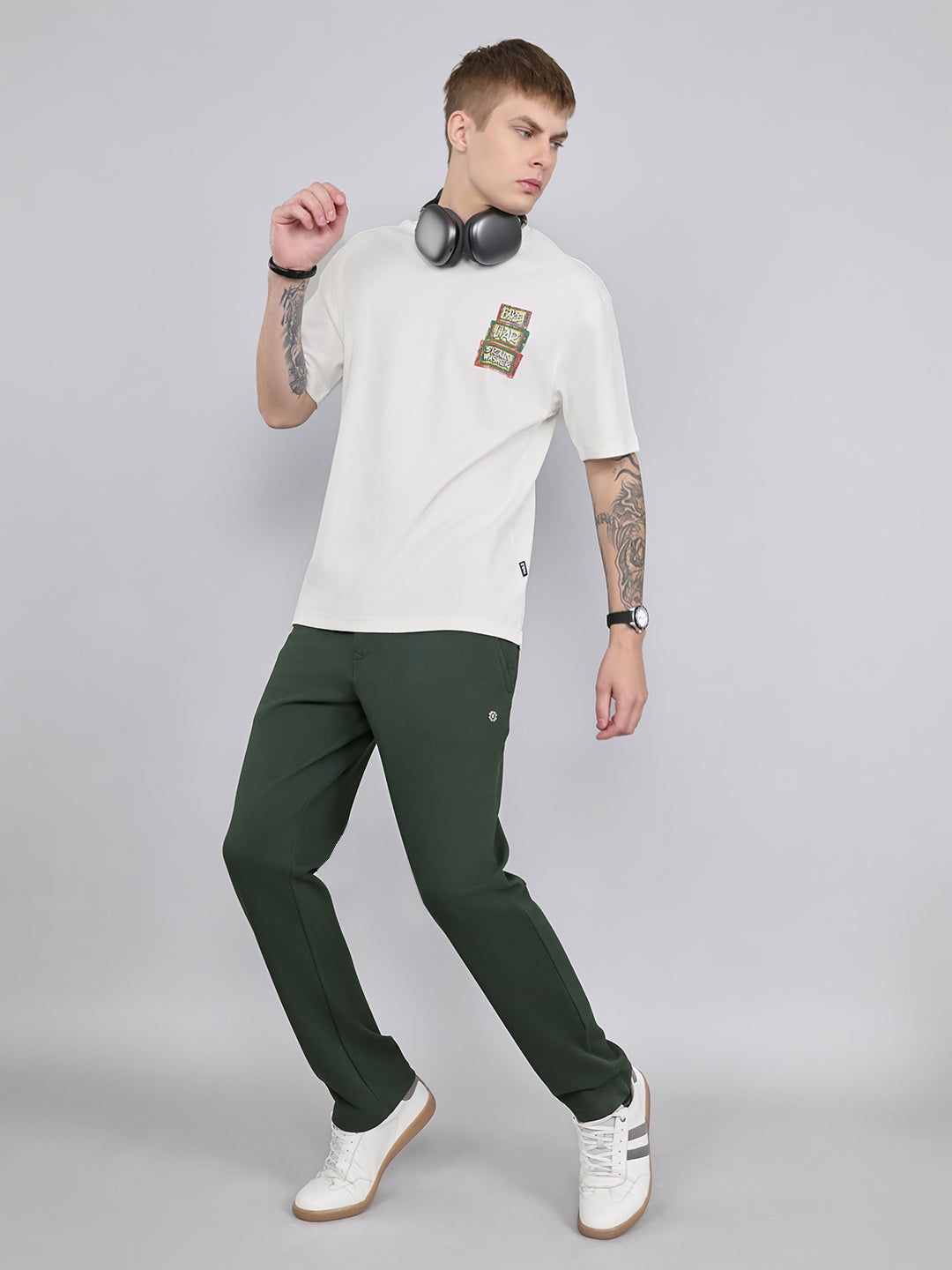 Luxuria Men Olive Solid Regular Fit Lower