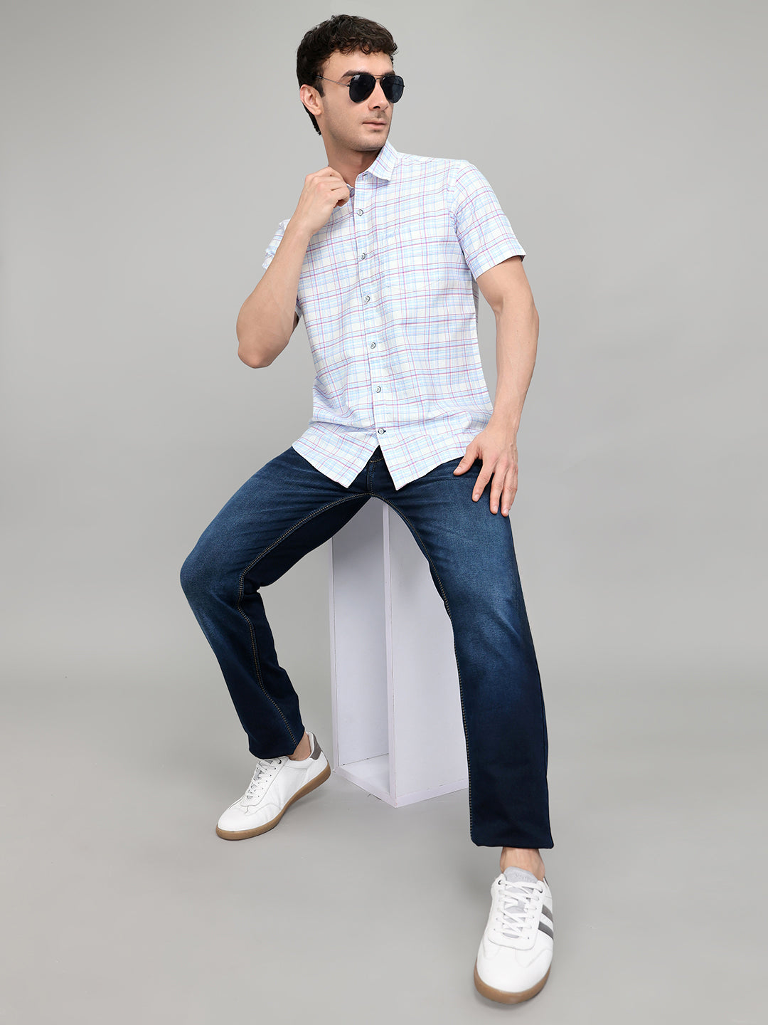 Men White Check Collar Half Sleeve Shirt