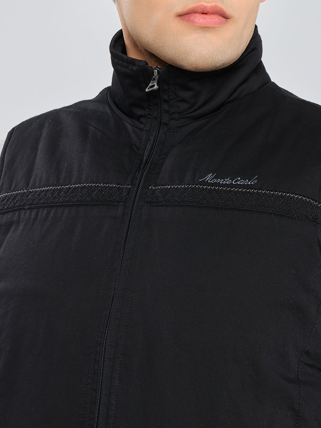 Men Black Solid Collar Sleeveless Bomber Jacket