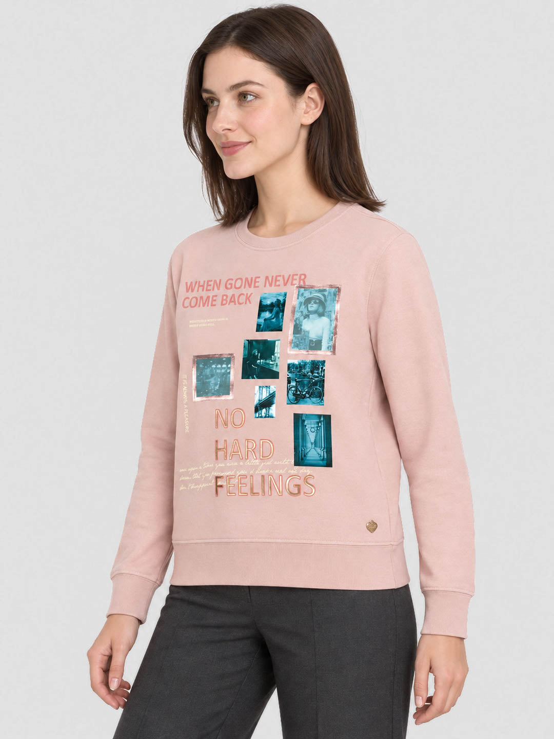 Women Light Pink Printed Round Neck Full Sleeve Winter Top