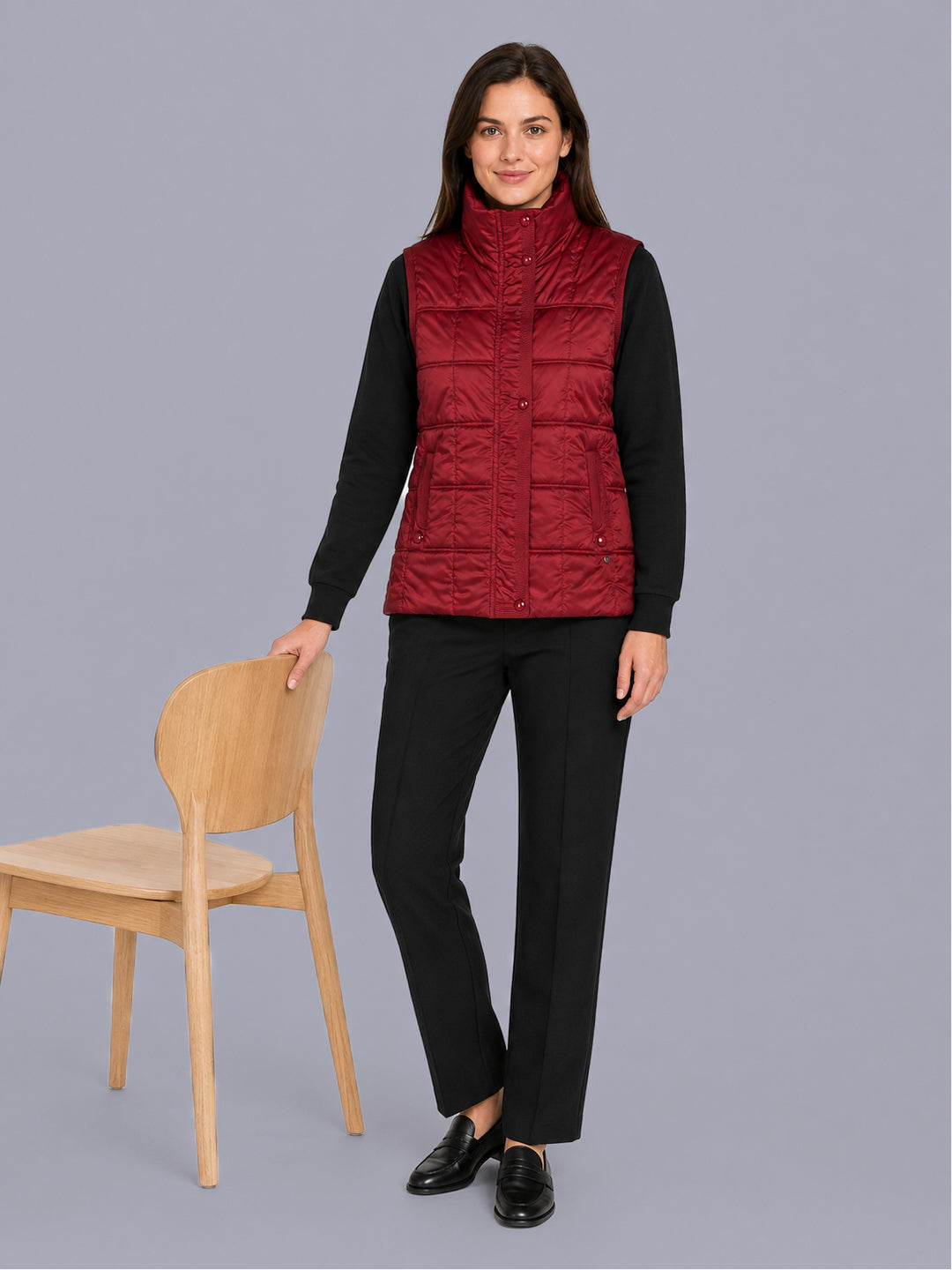 Women Maroon Solid Stand Collar Sleeveless Puffer Jacket