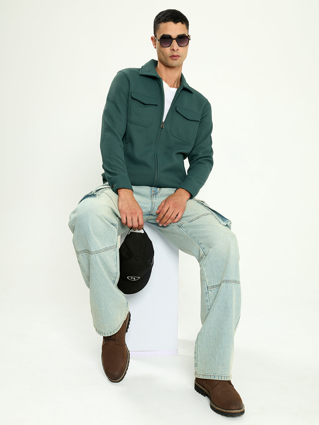Men Green Solid Collar Full Sleeve Sweatshirt
