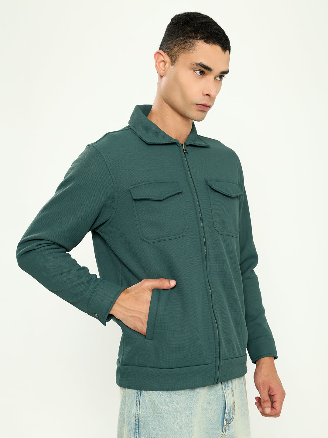 Men Green Solid Collar Full Sleeve Sweatshirt
