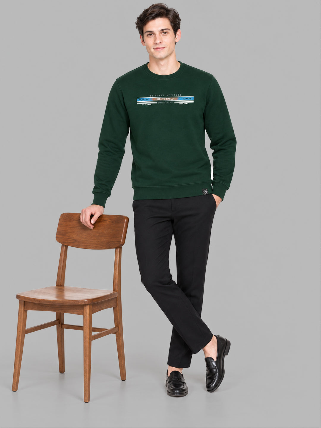 Men Green Solid Round Neck Full Sleeve Sweatshirt