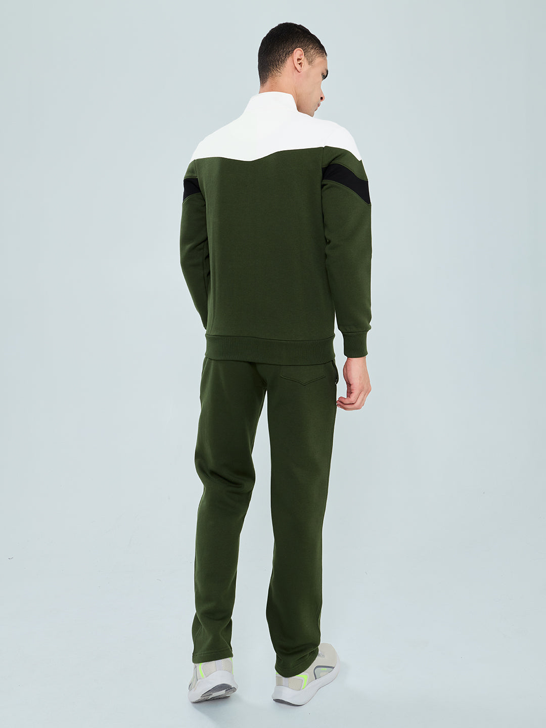 Men Olive Solid Collar Full Sleeve Winter Tracksuit