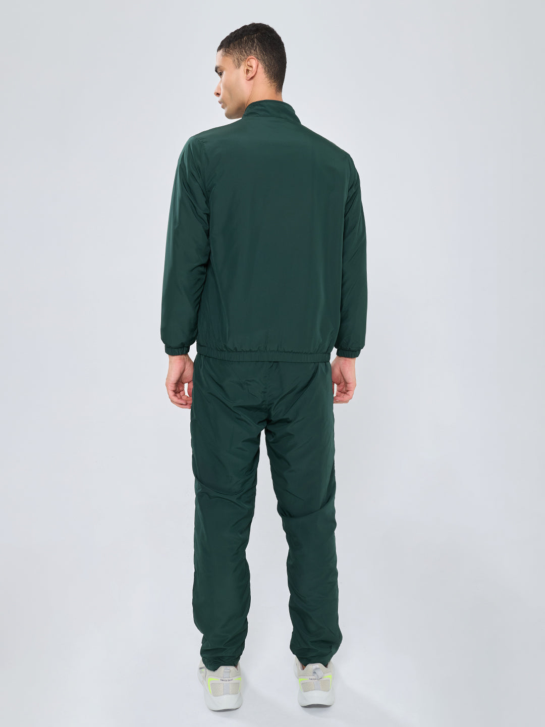 Men Green Solid Collar Full Sleeve Winter Tracksuit