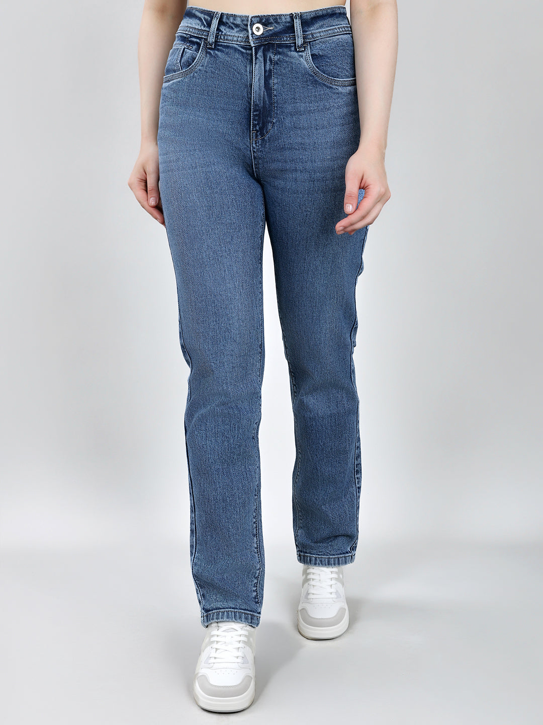 Women Blue Solid Straight Fit Denim
