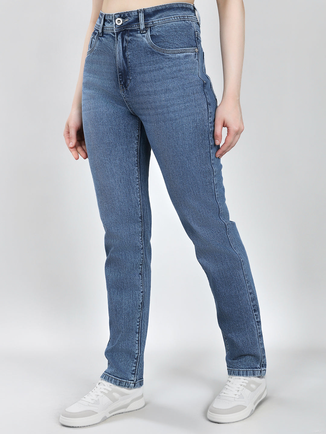 Women Blue Solid Straight Fit Denim
