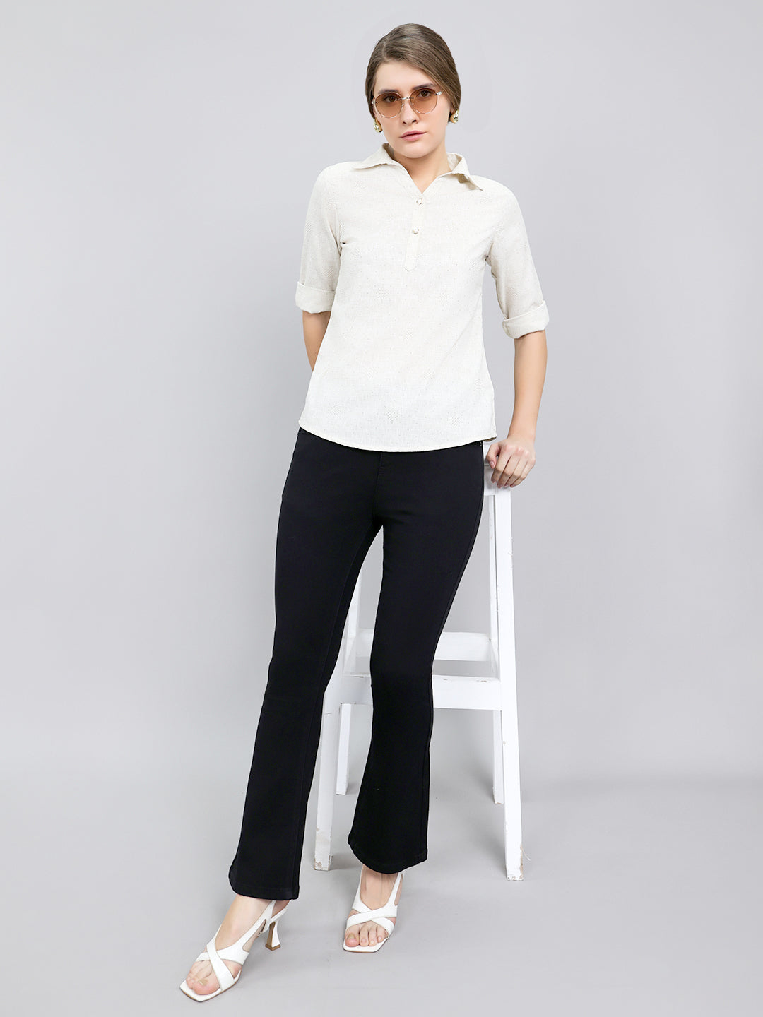 Women Black Light Wash Regular Fit Denim