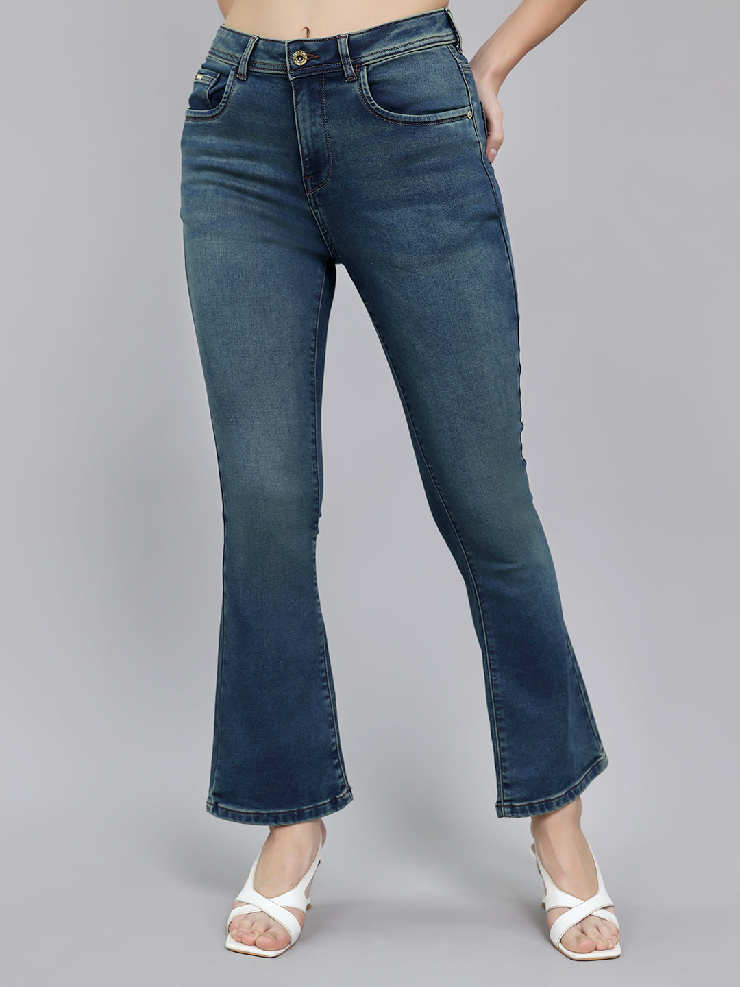 Women Blue Light Wash Regular Fit Denim