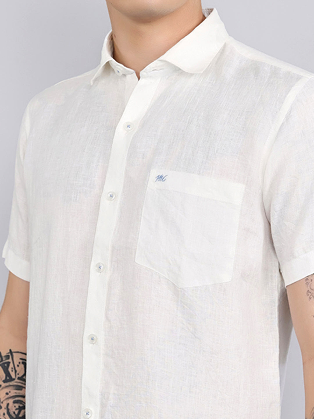 Men White Solid Collar Half Sleeve Shirt