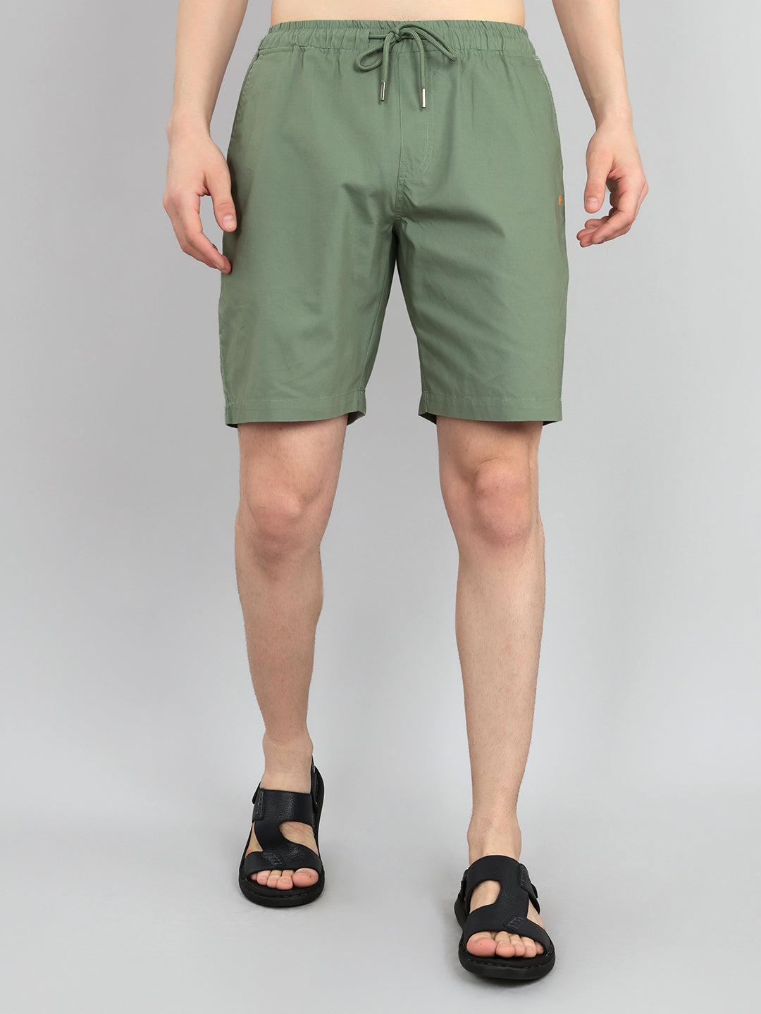 Men Green Solid Regular Fit Shorts