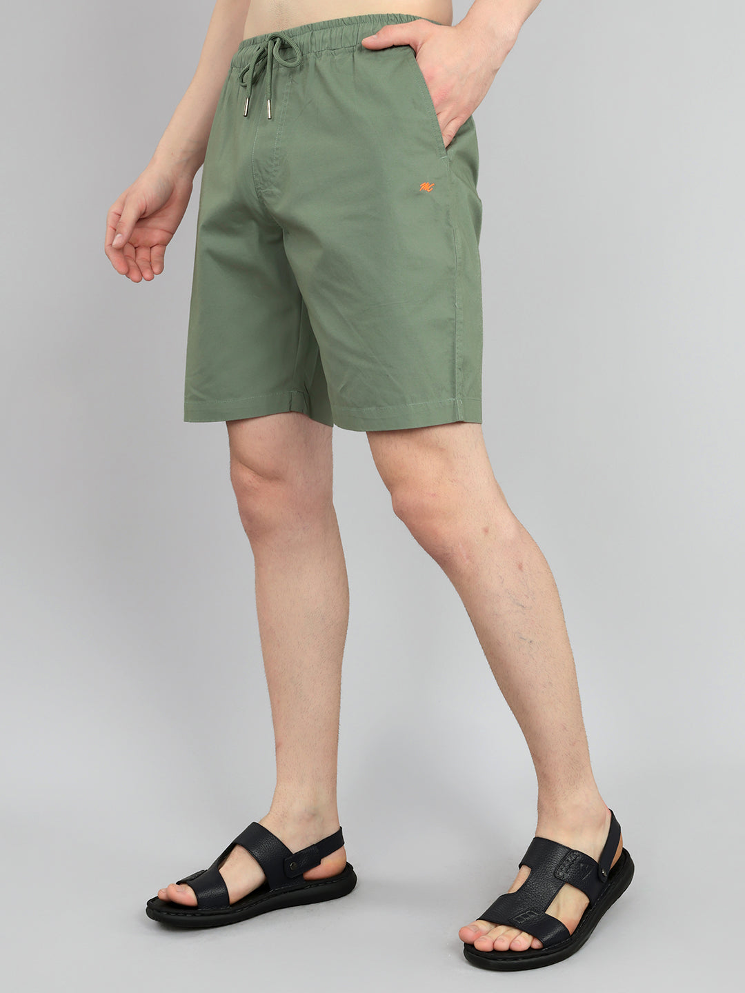 Men Green Solid Regular Fit Shorts