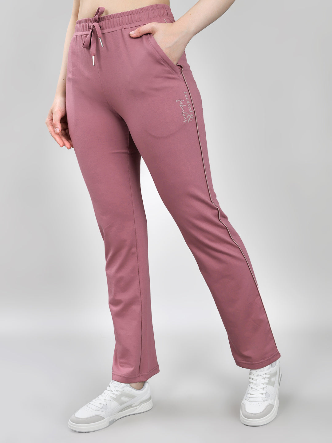 Women Mauve Solid Regular Fit Lower