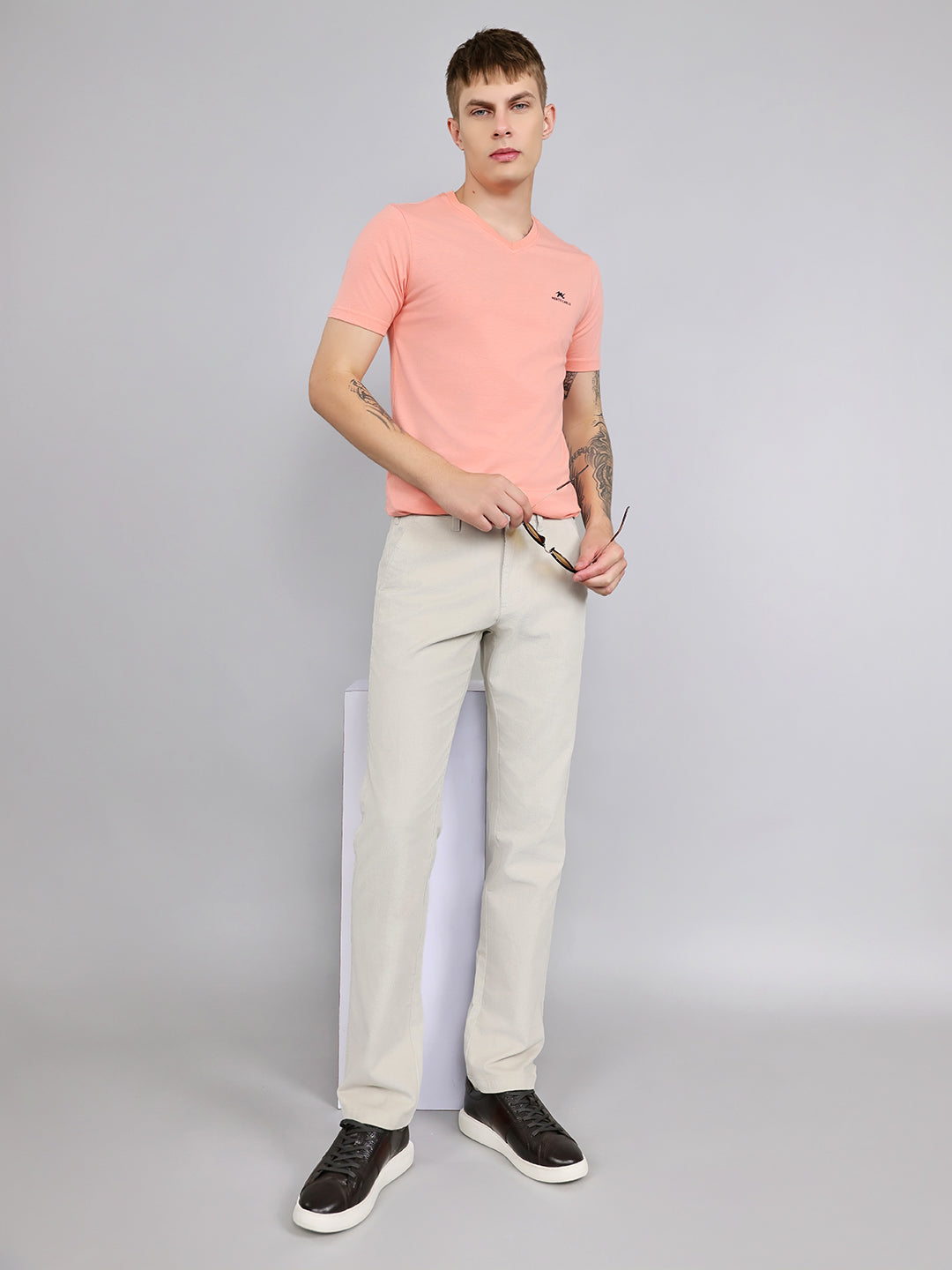 Men Grey Solid Slim Fit Trouser