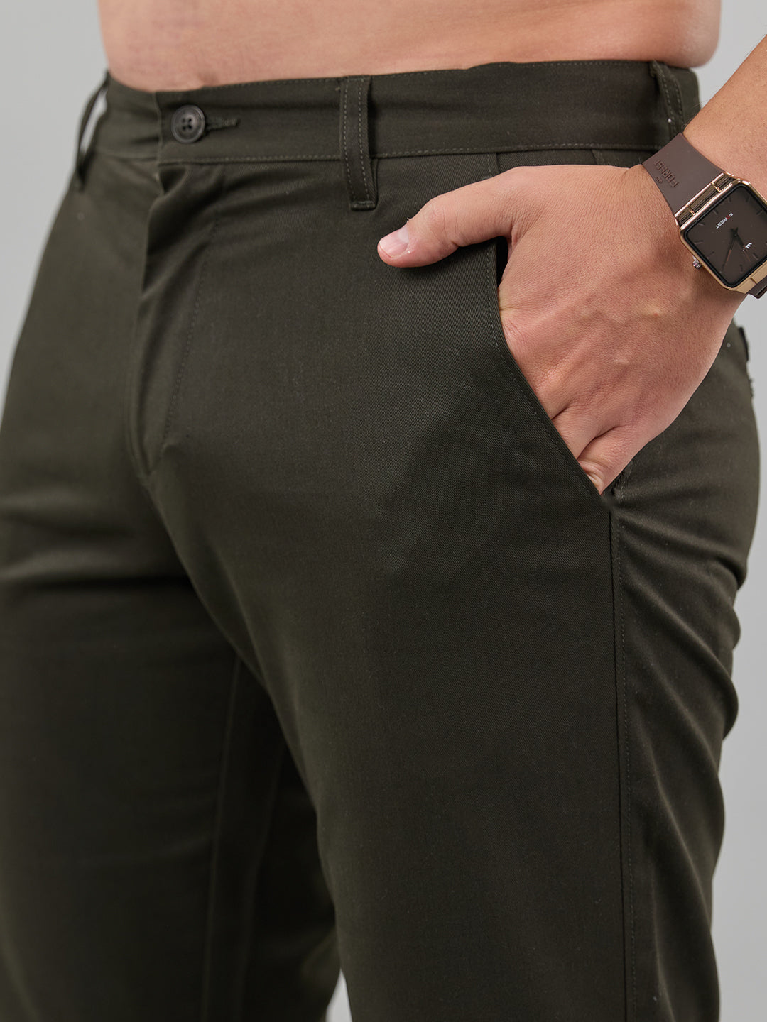 Men Dark Green Solid Regular Fit Trouser
