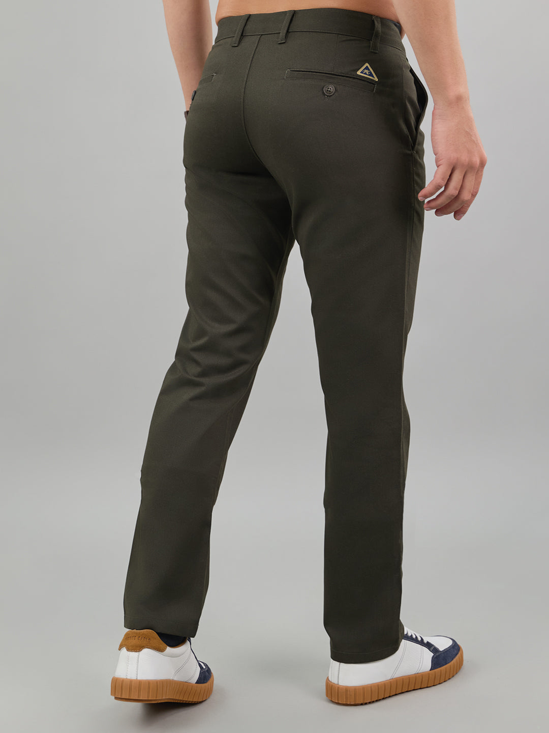 Men Dark Green Solid Regular Fit Trouser