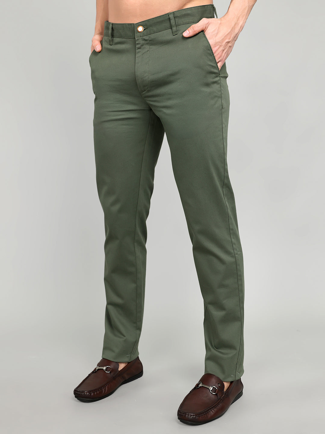 Men Olive Solid Slim Fit Trouser