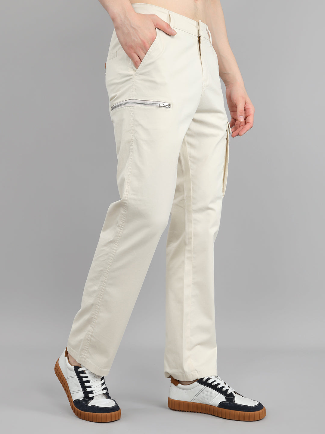 Men Beige Solid Regular Fit Cargo