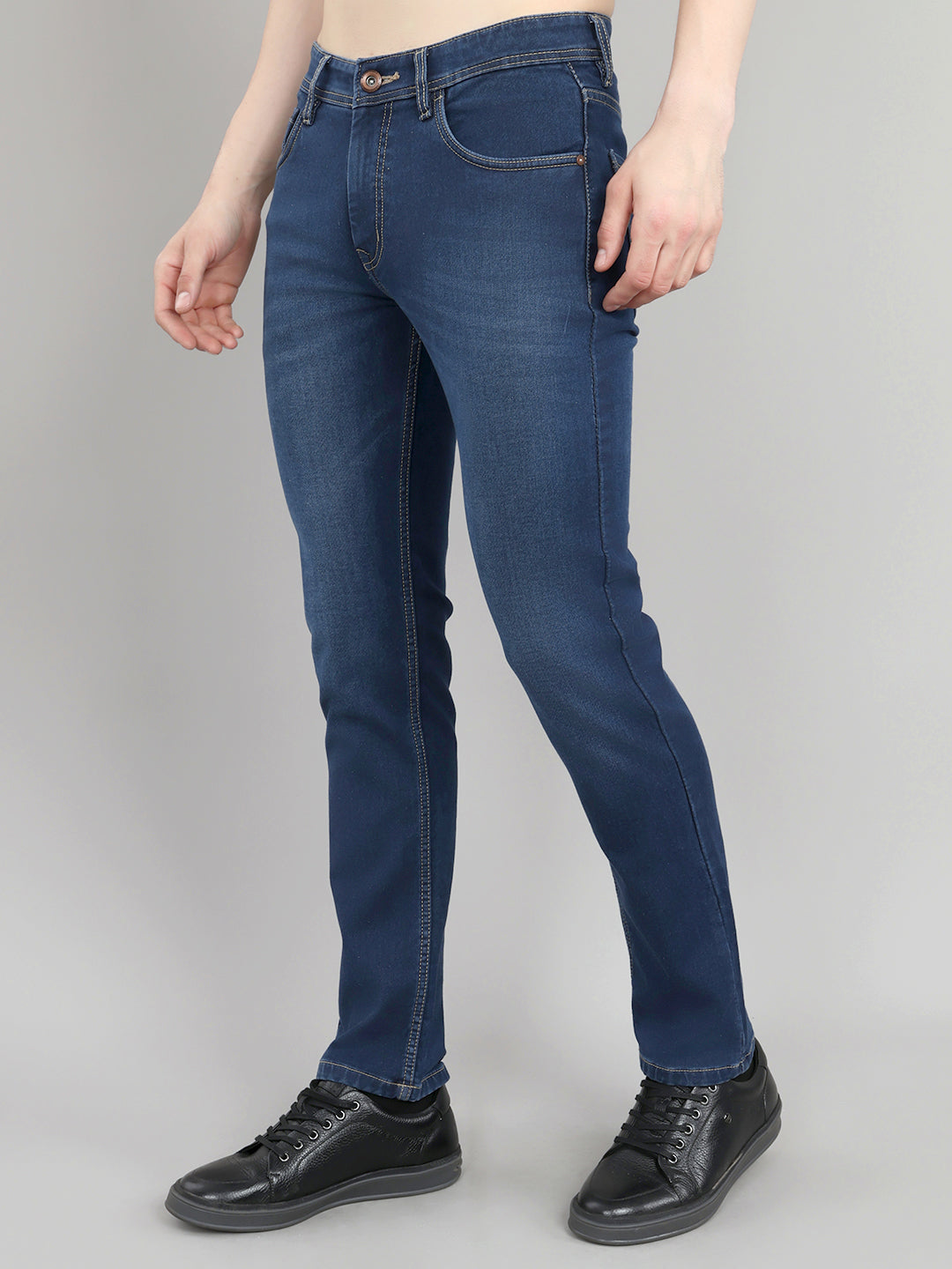 Men Blue Light Wash Narrow Fit Denim
