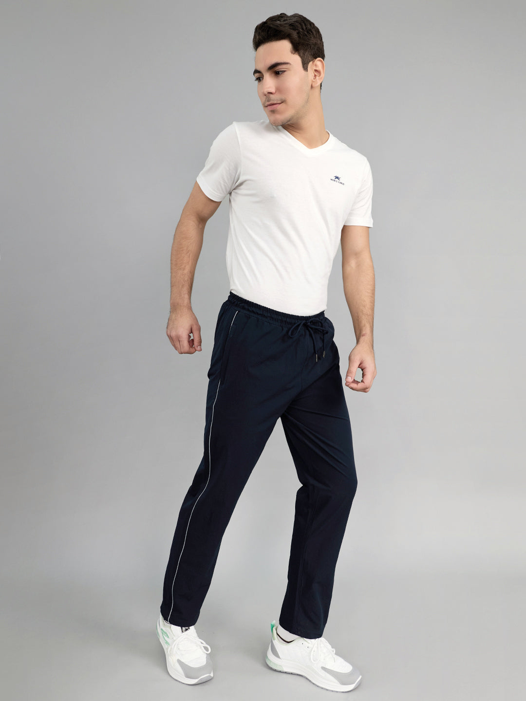 Men Navy Blue Solid Regular Fit Lower