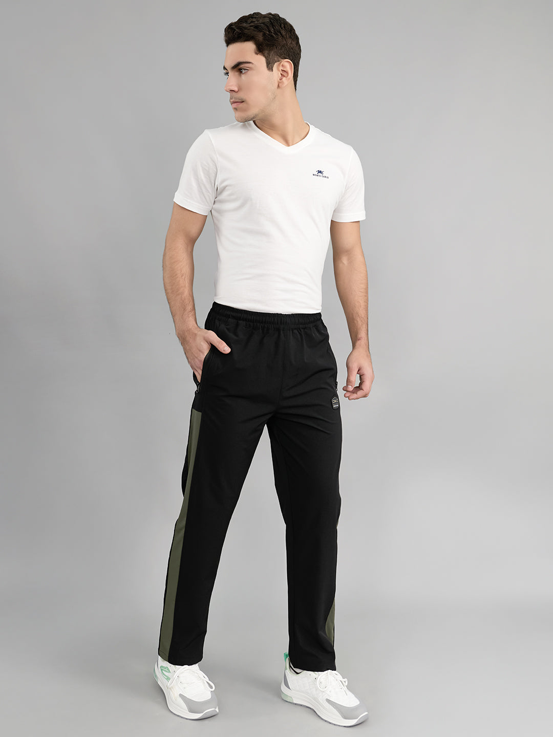 Men Black Solid Regular Fit Lower