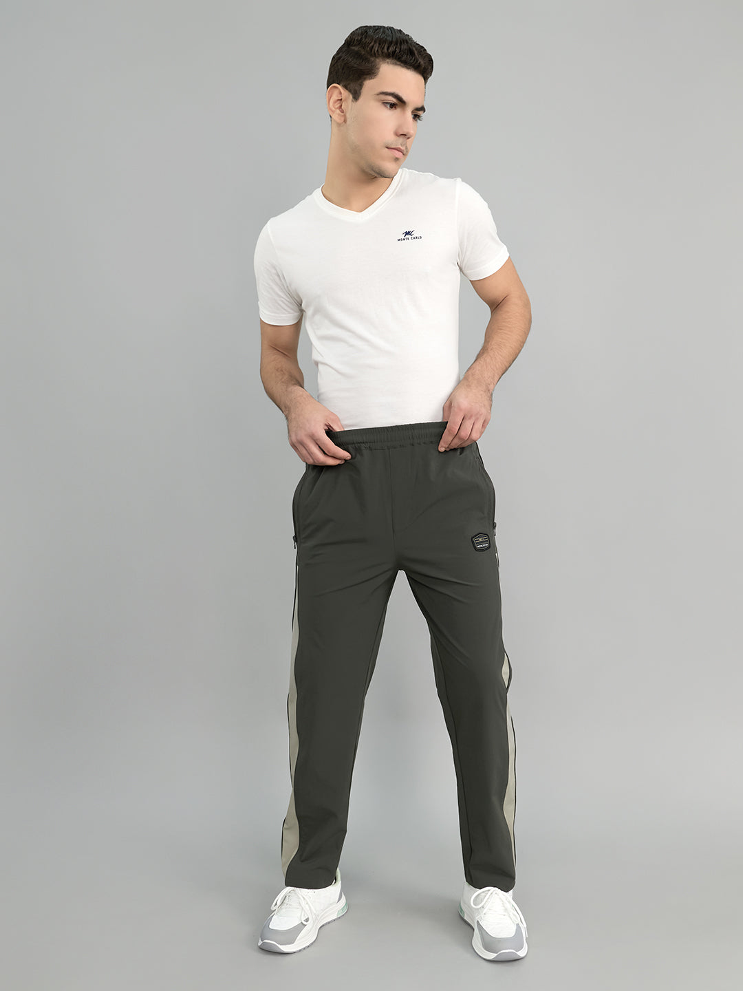 Men Grey Solid Regular Fit Lower