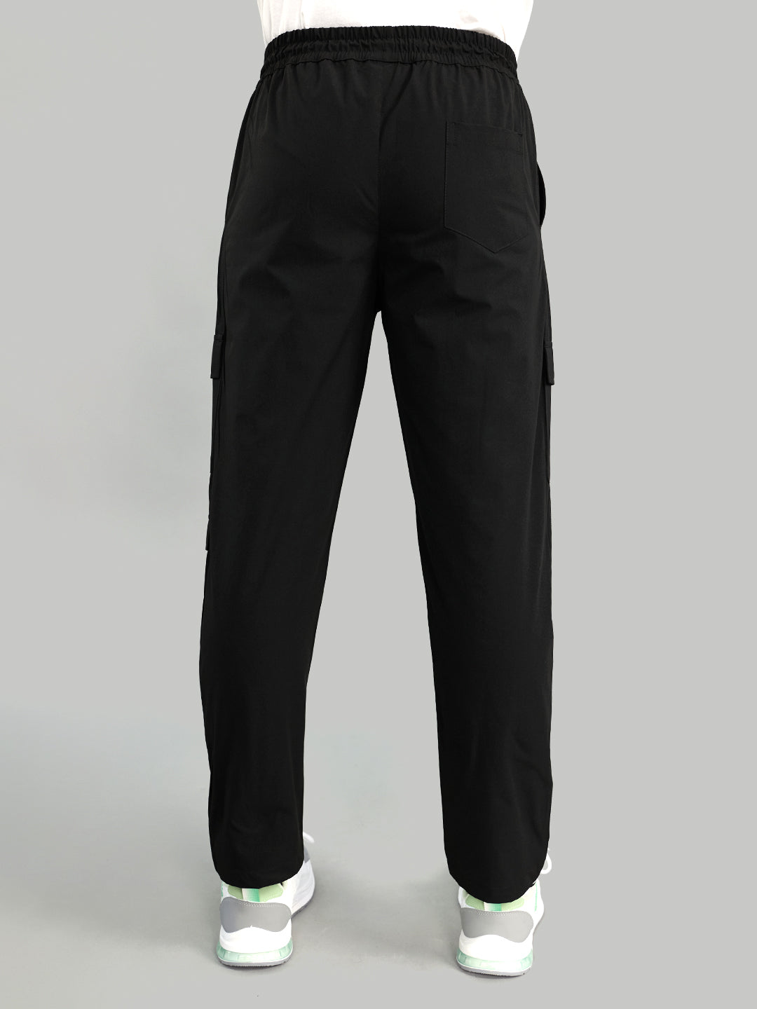 Men Black Solid Regular Fit Lower