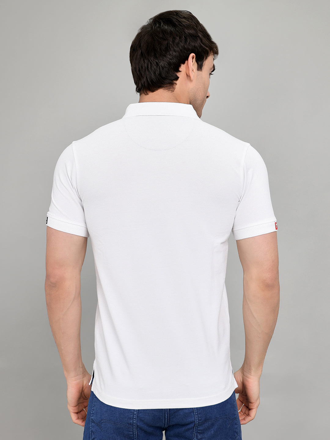 Men White Solid Collar Half Sleeve T-Shirt