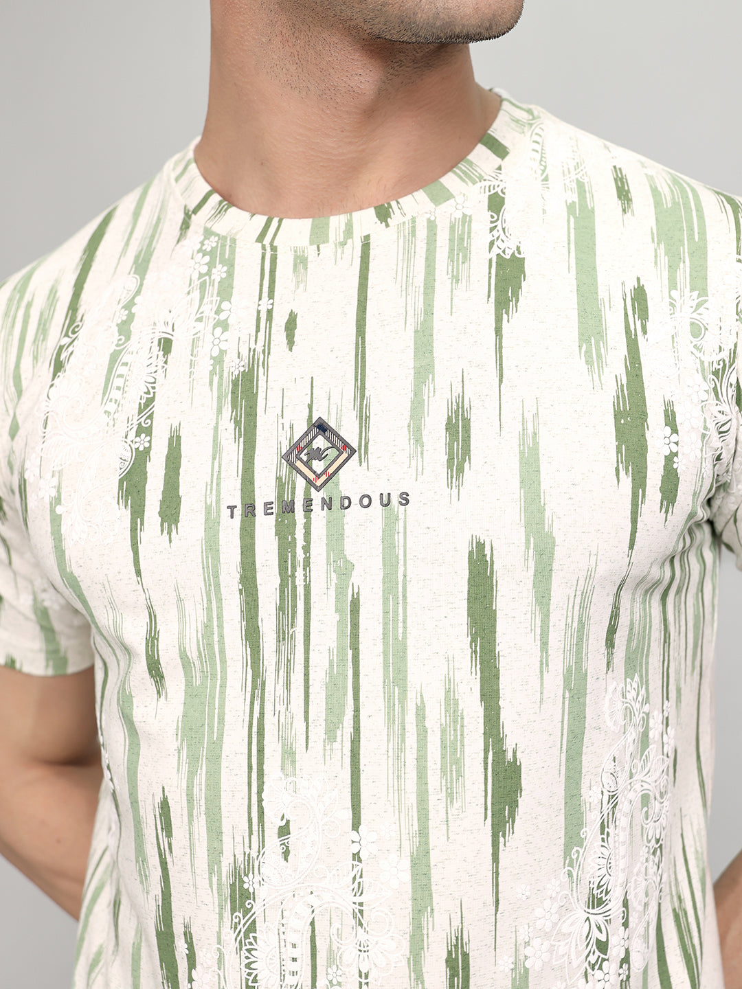 Men Green Printed Round Neck Half Sleeve T-Shirt