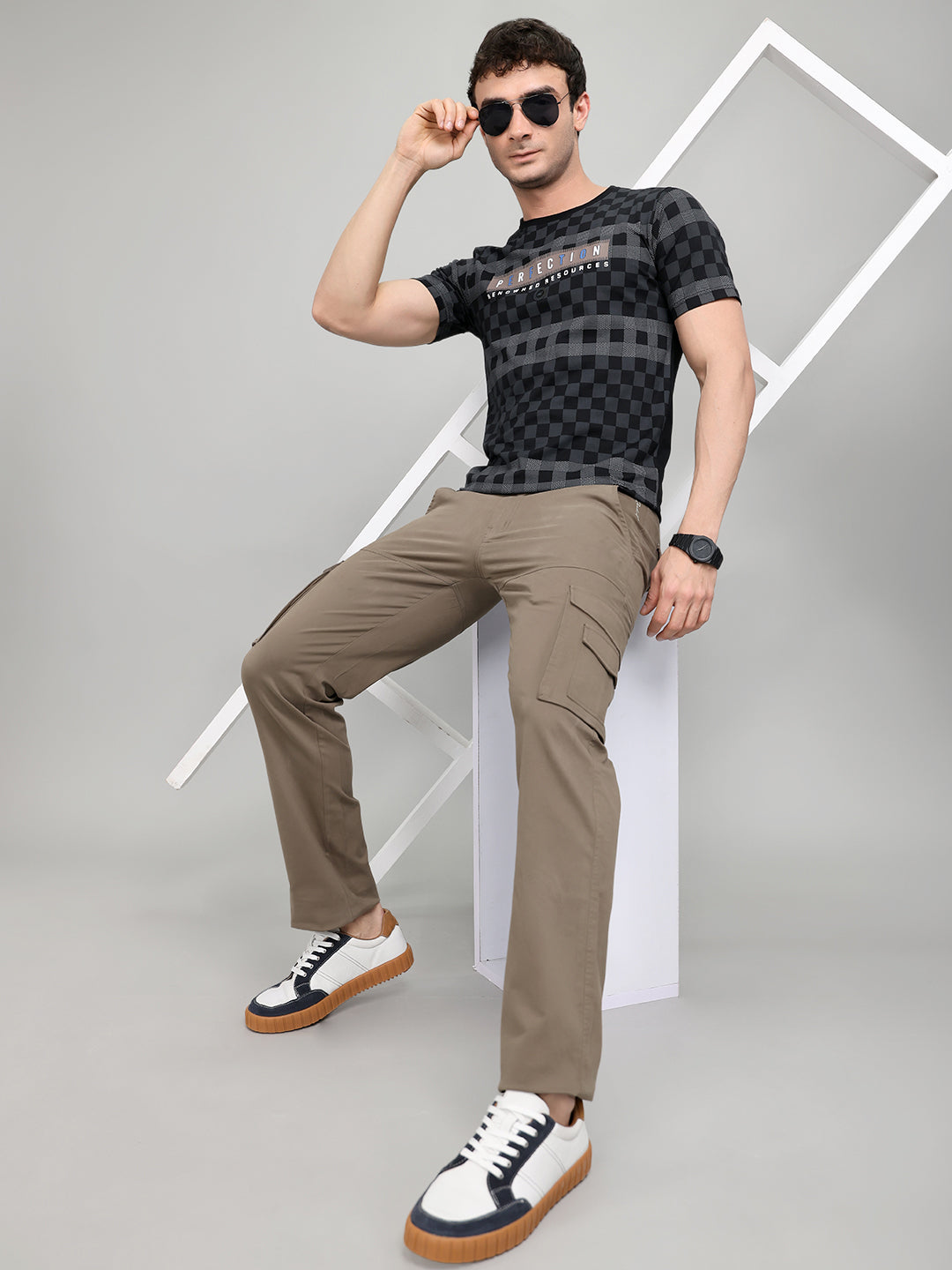 Men Black Printed Round Neck Half Sleeve T-Shirt