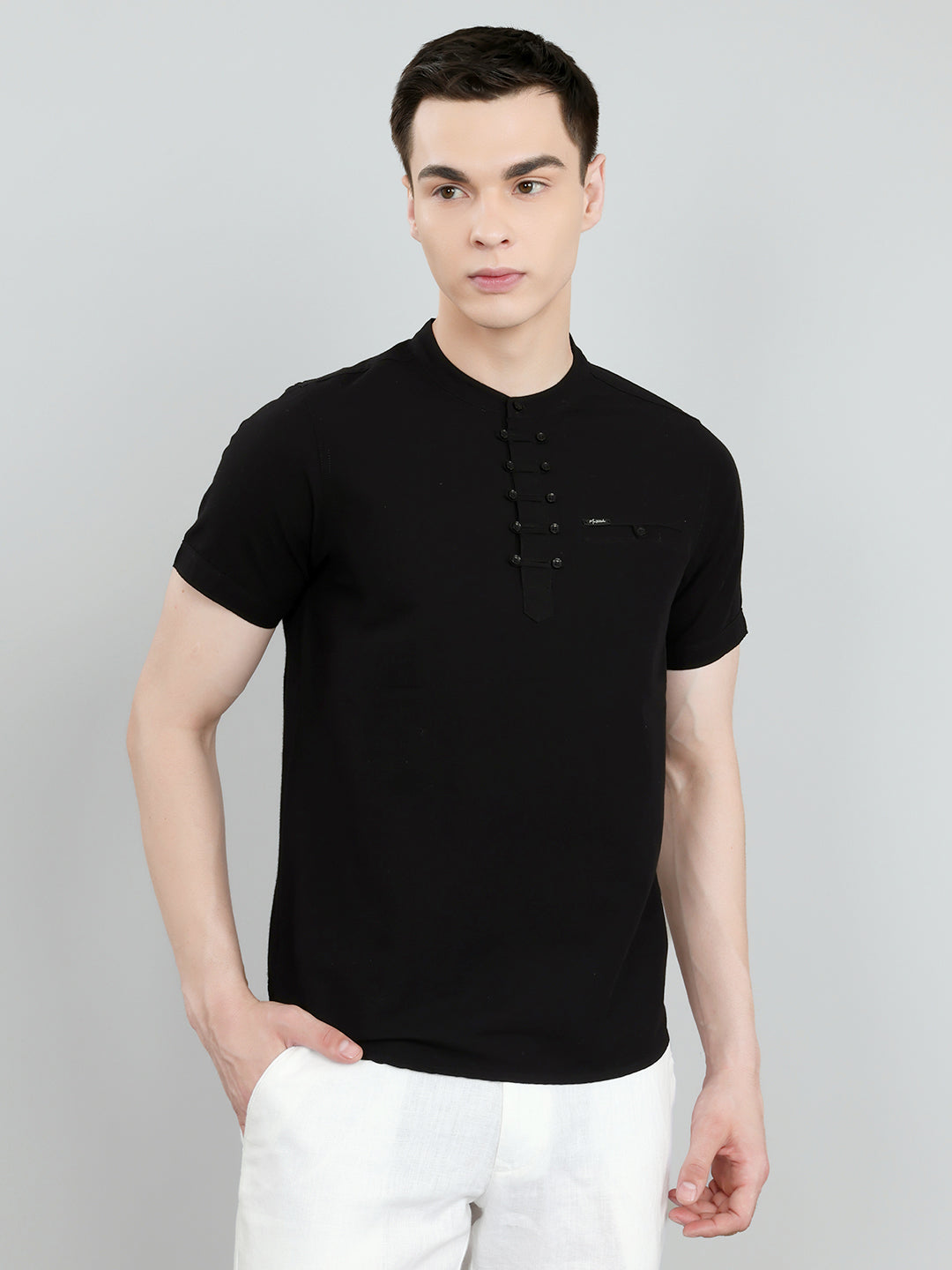 Men Black Solid Henley Neck Half Sleeve T-Shirt