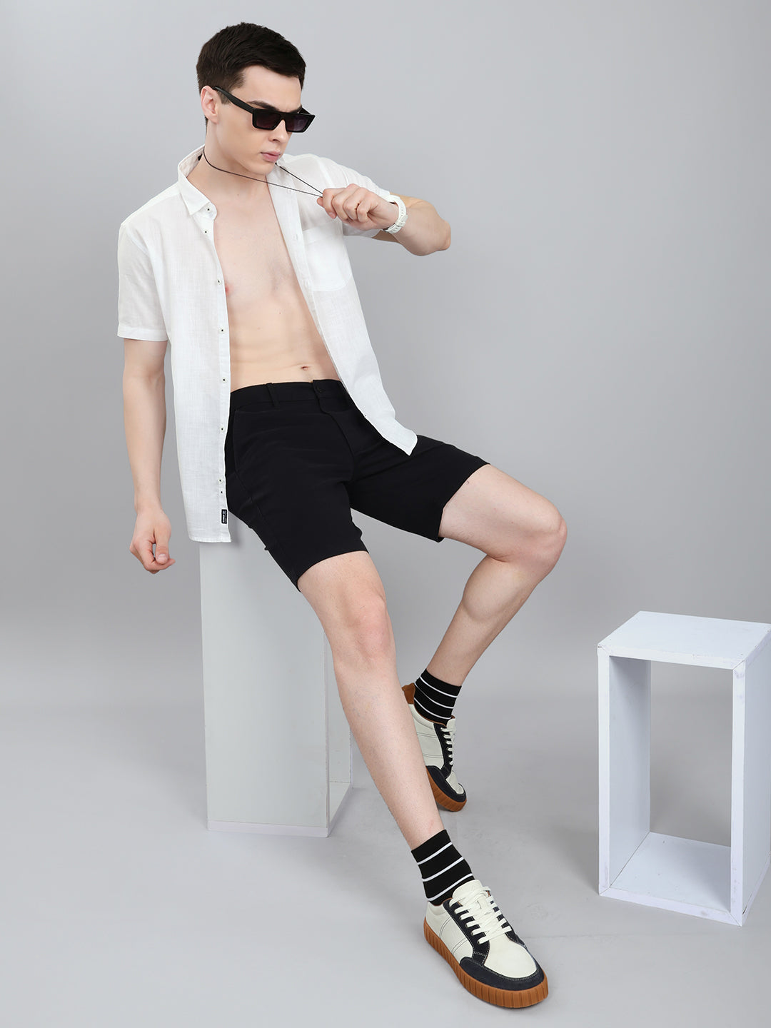 Men White Solid Collar Half Sleeve Shirt